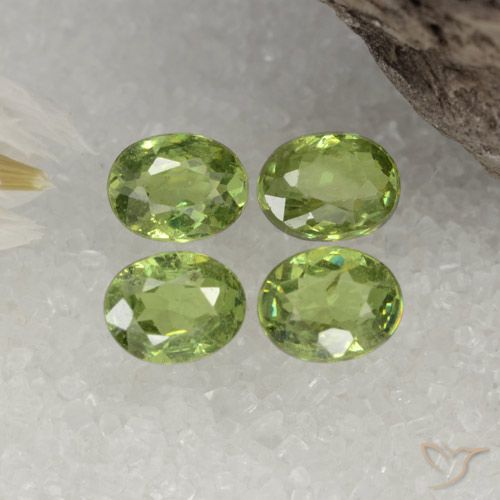 Granato demantoide naturale verde da 1,59 ct, taglio ovale, VS