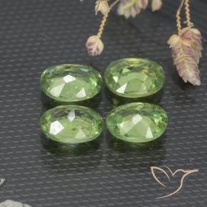 Gemme di Granato demantoide Verde caldo naturale da 1.51 ct, Ovale, VS