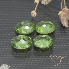 Gemme di Granato demantoide Verde caldo naturale da 1.50 ct, Ovale, VS