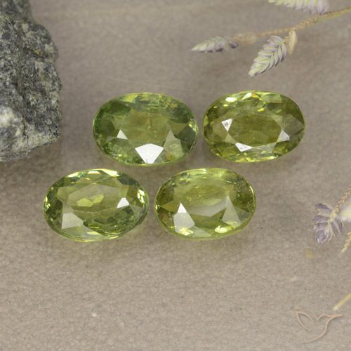 2.16ctw Naturale Verde medio Granato demantoide, Ovale, VS-SI