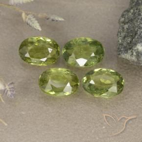 Gemme di Granato demantoide Verde medio naturale da 2.16 ct, Ovale, VS-SI