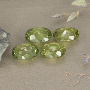 Gemme di Granato demantoide Verde medio naturale da 2.16 ct, Ovale, VS-SI