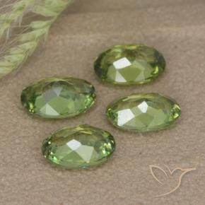 Gemme di Granato demantoide Verde foresta naturale da 2.27 ct, Ovale, VS