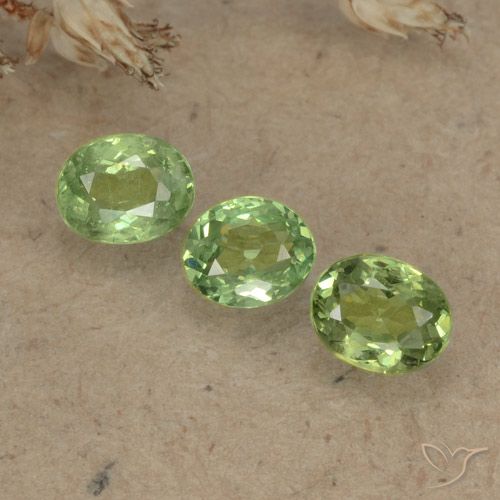 0.82ctw Naturale Verde lime Granato demantoide, Ovale, VS-SI
