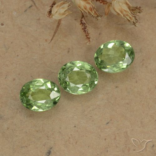 1.02ctw Naturale Verde lime Granato demantoide, Ovale, VS-SI