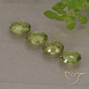 Gemme di Granato demantoide Caldo bosco verde naturale da 1.81 ct, Ovale, VS-SI
