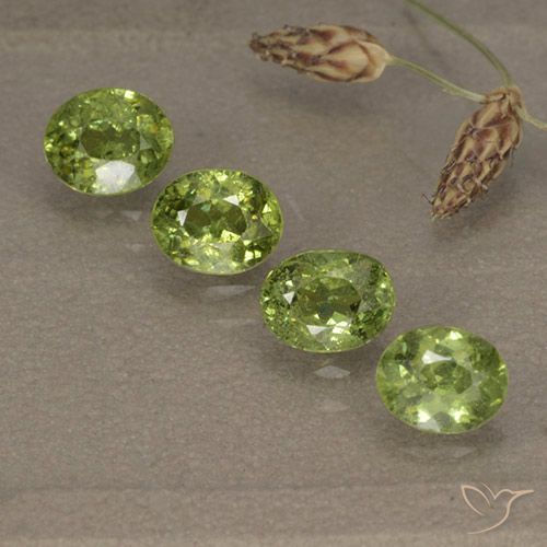 1.80ctw Naturale Verde chiaro e vivace Granato demantoide, Ovale, VS-SI