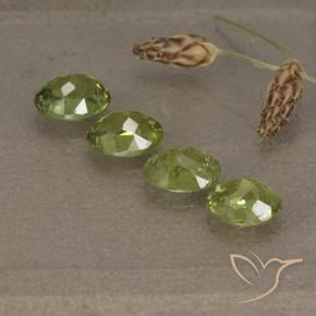Gemme di Granato demantoide Verde chiaro e vivace naturale da 1.80 ct, Ovale, VS-SI
