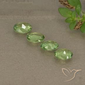 Gemme di Granato demantoide Pera Verde naturale da 1.28 ct, Ovale, VS-SI