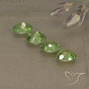 Gemme di Granato demantoide Verde medio naturale da 1.67 ct, Ovale, VS-SI