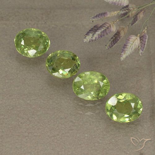 1.93ctw Naturale Verde chiaro e vivace Granato demantoide, Ovale, VS-SI