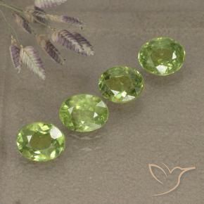 Gemme di Granato demantoide Verde chiaro e vivace naturale da 1.93 ct, Ovale, VS-SI