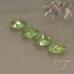 Gemme di Granato demantoide Verde foresta naturale da 1.83 ct, Ovale, VS-SI