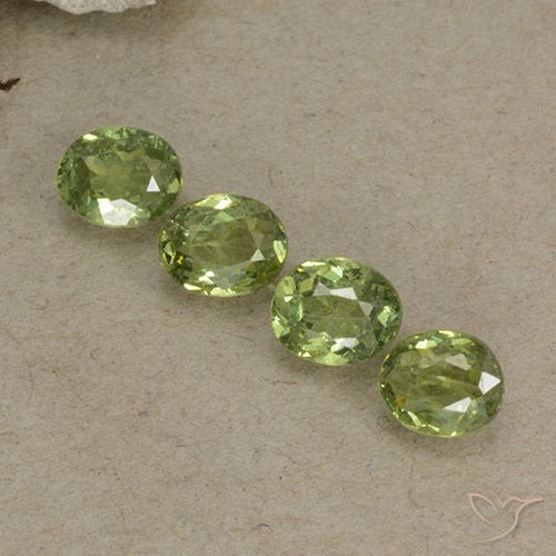 1.35ctw Naturale Verde giallastro Granato demantoide, Ovale, VS-SI