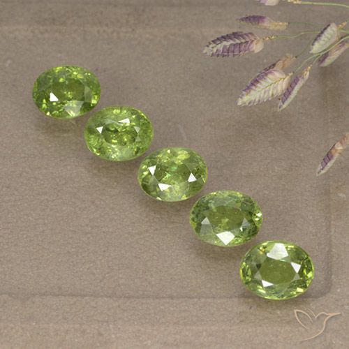 2.66ctw Naturale Giallo verde Granato demantoide, Ovale, VS-SI