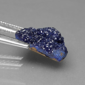 Drusa di azzurrite naturale blu da 2,81 ct, forma fantasia, opaco