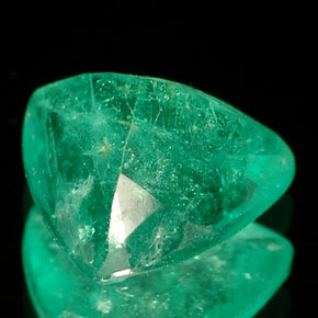 Smeraldo naturale verde da 1,39 ct, trillion, I1