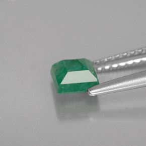 Smeraldo naturale verde da 0,59 ct, quadrato, I1