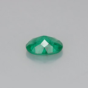 Smeraldo Verde naturale da 0.68 ct, Taglio ovale, SI-I1