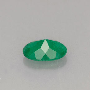 Smeraldo naturale verde da 0,63 ct, taglio ovale, I1