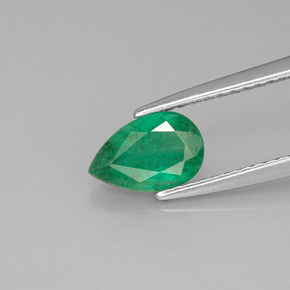 Smeraldo naturale verde da 0,69 ct, taglio a pera, I1