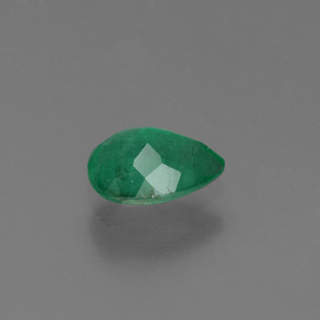 Smeraldo naturale verde da 0,65 ct, taglio a pera, I1