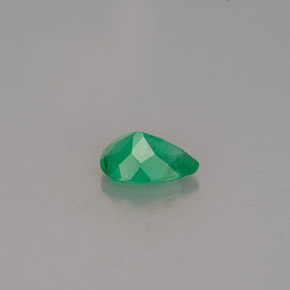 Smeraldo naturale verde da 0,49 ct, taglio a pera, SI-I1