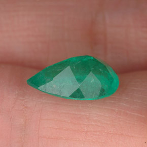 Smeraldo naturale verde da 1,40 ct, taglio a pera, I1