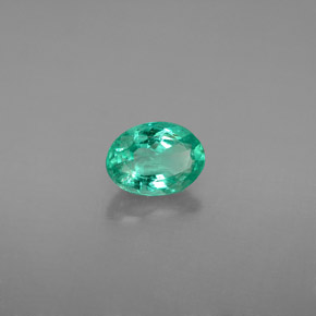 Smeraldo Verde naturale da 0.77 ct, Taglio ovale, VS-SI