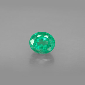 Smeraldo Verde naturale da 0.87 ct, Taglio ovale, SI