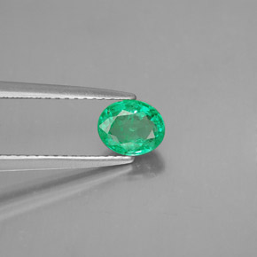 Smeraldo Verde naturale da 0.74 ct, Taglio ovale, VS-SI