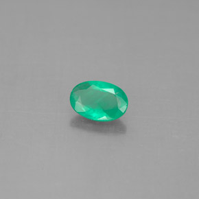 Smeraldo Verde naturale da 0.45 ct, Taglio ovale, SI-I1