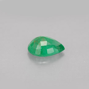 Smeraldo Verde naturale da 1.27 ct, Forma a pera, VS-SI