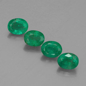 Smeraldo naturale verde da  ct, taglio ovale, VS-SI