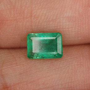 Smeraldo naturale verde da 0,88 ct, taglio smeraldo, I1