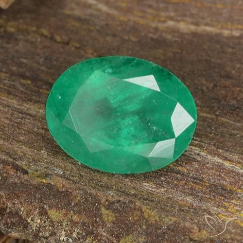 Smeraldo Verde giada naturale da 1.07 ct, Ovale, I1
