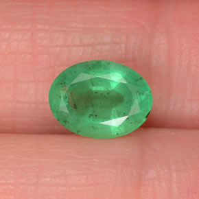 Smeraldo Verde naturale da 1.17 ct, Taglio ovale, SI-I1