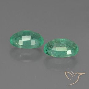 Gemme di Smeraldo Verde medio naturale da 1.51 ct, Ovale, SI