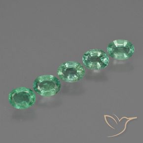Gemme di Smeraldo Verde medio naturale da 1.60 ct, Ovale, SI