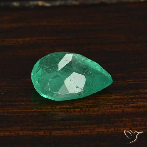 Smeraldo Verde freddo naturale da 1.58 ct, Forma a pera, SI-I1