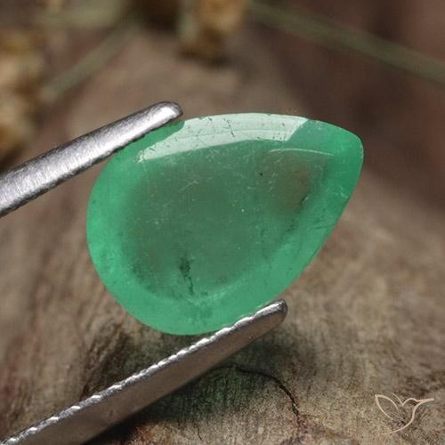 Smeraldo Verde Pistacchio naturale da 3.60 ct, Forma a pera, Traslucido