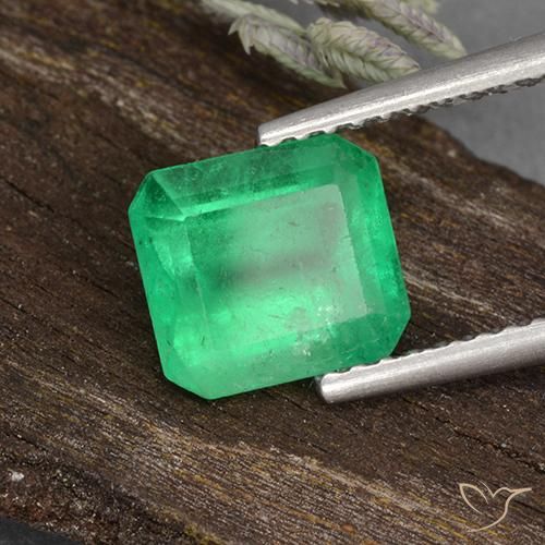 Smeraldo Verde chiaro naturale da 1.77 ct, Ottagonale / Taglio smeraldo, VS-SI