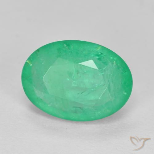 Smeraldo Verde brillante naturale da 2.67 ct, Ovale, I1