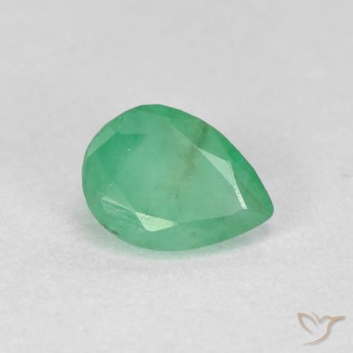 Smeraldo Verde brillante naturale da 0.47 ct, Forma a pera, SI-I1