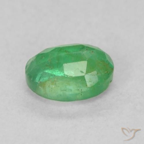 Smeraldo Verde giallastro naturale da 0.35 ct, Ovale, SI