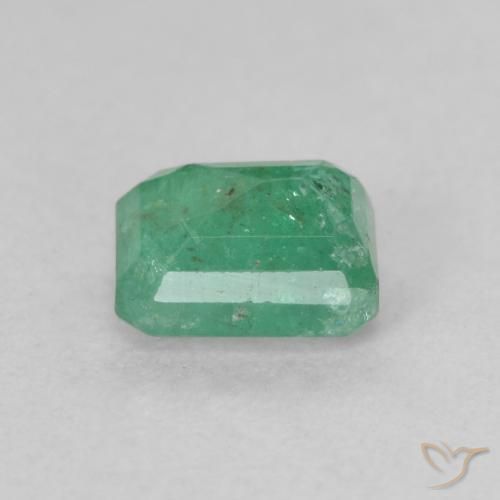 Smeraldo Verde chiaro medio naturale da 0.66 ct, Ottagonale / Taglio smeraldo, SI-I1