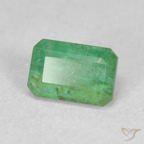 Smeraldo Verde giallastro naturale da 0.63 ct, Ottagonale / Taglio smeraldo, SI
