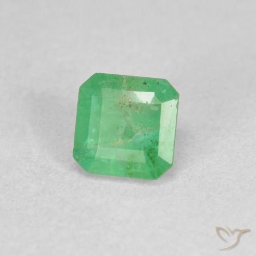 Smeraldo Verde brillante naturale da 0.32 ct, Ottagonale / Taglio smeraldo, SI