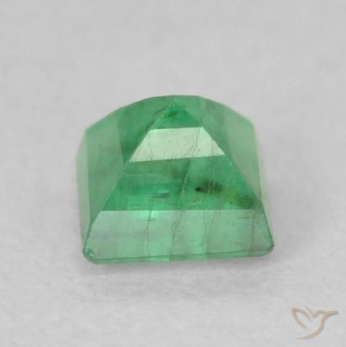 Smeraldo Verde medio naturale da 0.24 ct, Quadrato, I1