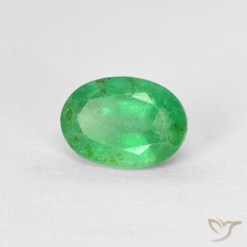 Smeraldo Verde medio naturale da 0.52 ct, Ovale, SI